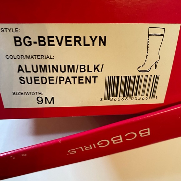 EUC BCBGirls Women's Size 9B Platform Grey Suede Black Patent Leather Boots - Picture 10 of 10